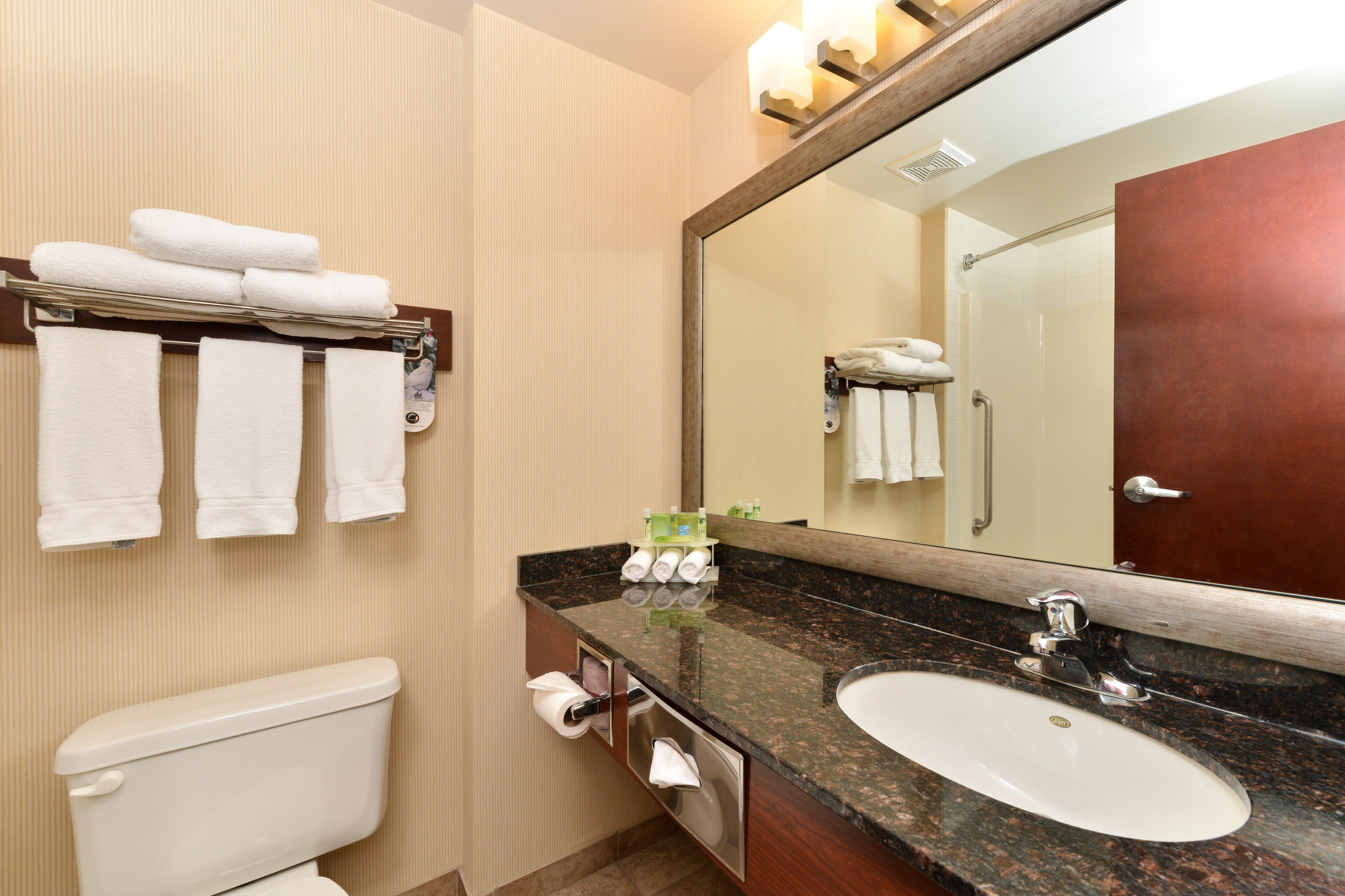 Holiday Inn Express Edmonton North By Ihg Exterior foto