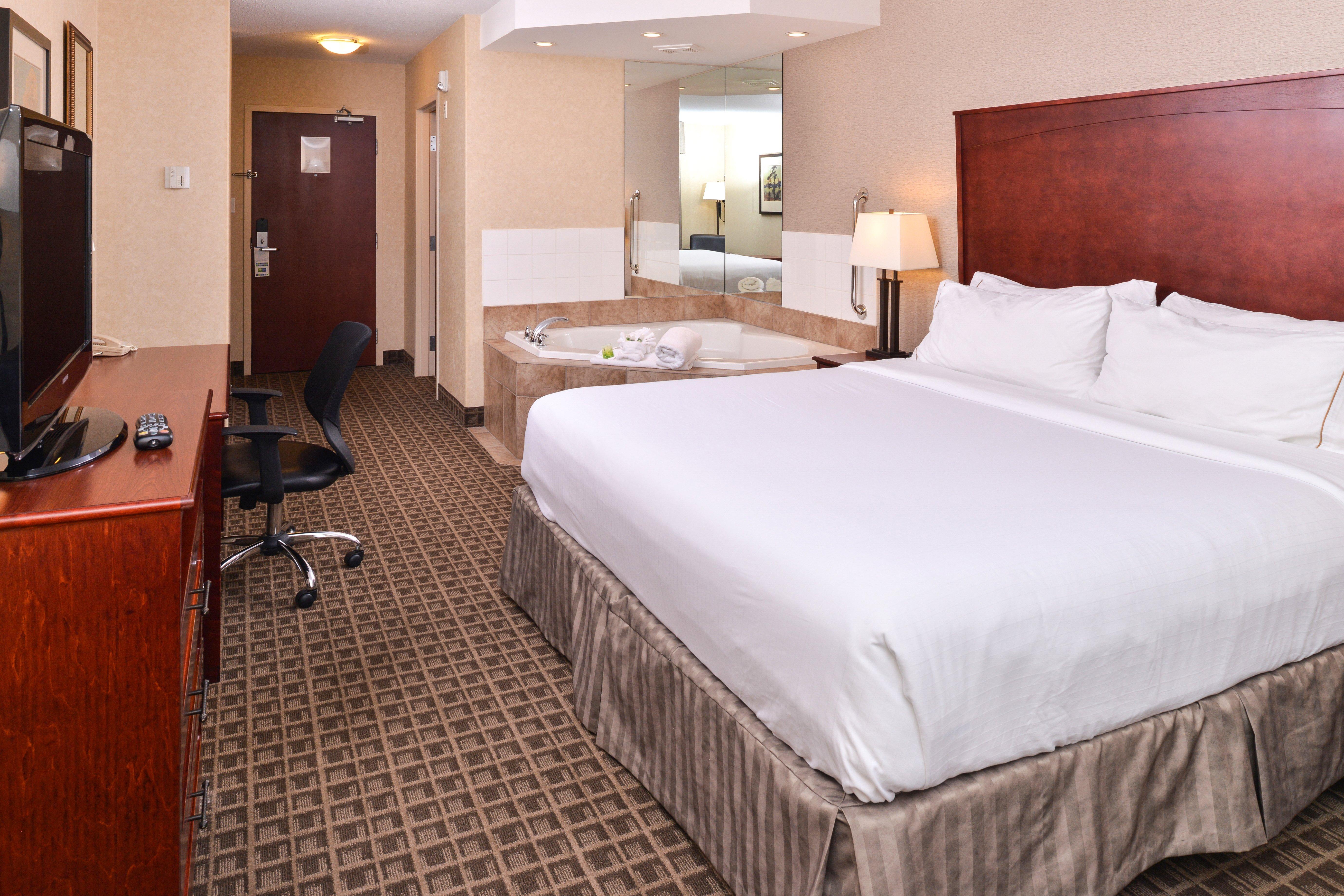 Holiday Inn Express Edmonton North By Ihg Exterior foto